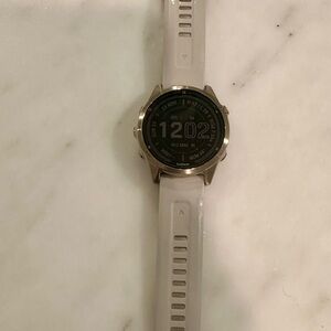 Garmin Fenix 7s Pro Sapphire Solar w/ charger
